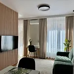 Urban Nest - Center - Ac - Sienna 65 *