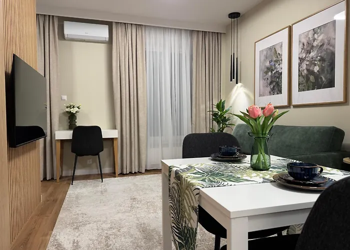 Urban Nest - Center - Ac - Sienna 65 Warsaw