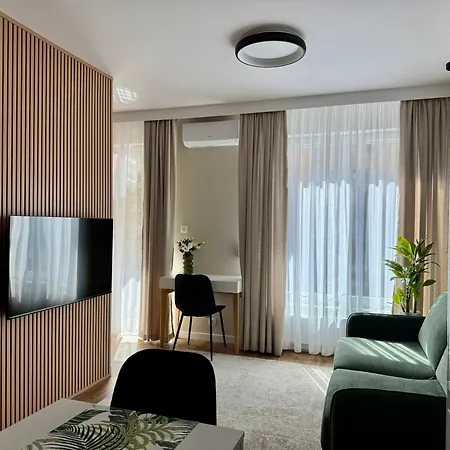 Urban Nest - Center - Ac - Sienna 65 *