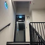 Urban Nest - Center - Ac - Sienna 65 Apartment